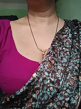 Rosy-B online show from June 8, 2026, 11:49 pm