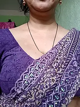 Rosy-B online show from November 26, 2025, 9:42 am