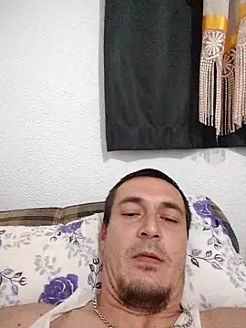 mayk18cm online show from October 30, 2025, 10:06 pm