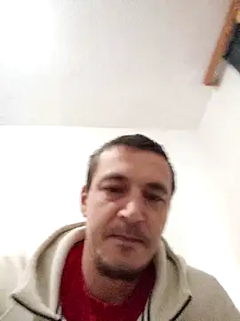 mayk18cm online show from November 2, 2025, 9:14 am