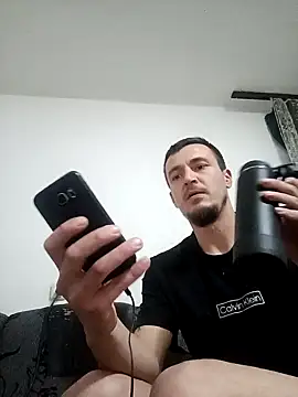 mayk18cm online show from January 9, 2025, 7:21 am