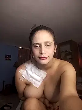 Catalinacandela online show from February 13, 2026, 7:25 pm