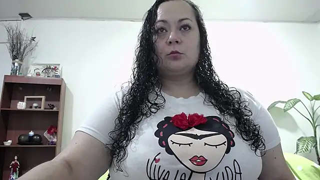 Snapshot of Aleia_Taylor chatting on June 25, 2026, 3:48 am Aleia Taylor online show from June 25, 2026, 3:48 am