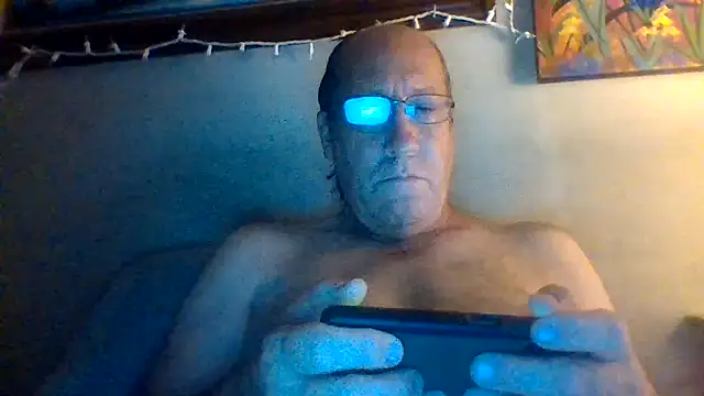 hornyrich69 online show from September 18, 2025, 3:31 am