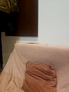 Aian09 online show from March 19, 2025, 9:16 pm