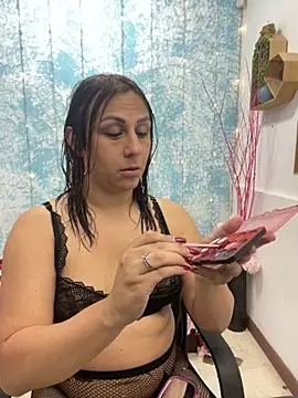 Analia 01 online show from November 20, 2025, 12:17 pm