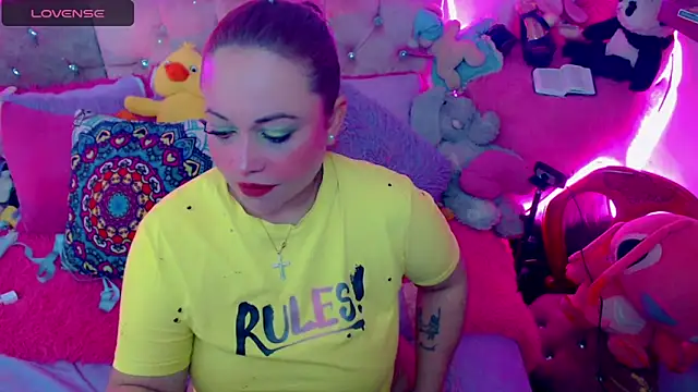 Snapshot of martina_bk chatting on March 15, 2025, 12:58 am martina bk online show from March 15, 2025, 12:58 am