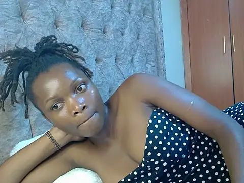 Snapshot of Naughty_Girl17 chatting on February 12, 2025, 7:34 am Naughty Girl17 online show from February 12, 2025, 7:34 am