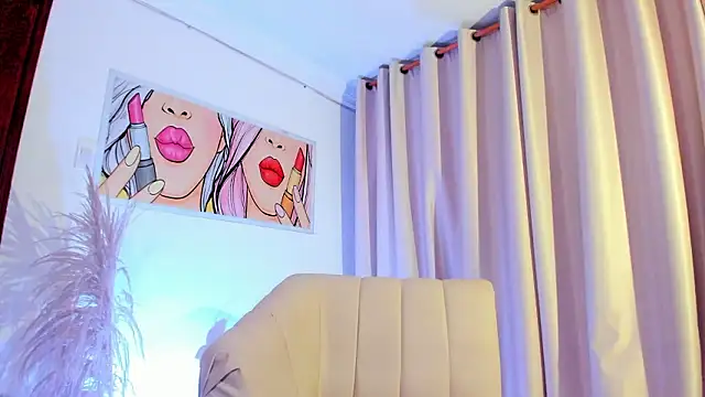 Snapshot of SkiinnyAna chatting on February 20, 2026, 7:38 pm SkiinnyAna online show from February 20, 2026, 7:38 pm