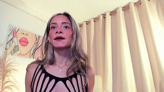 Snapshot of SkiinnyAna chatting on February 26, 2026, 7:36 pm SkiinnyAna online show from February 26, 2026, 7:36 pm