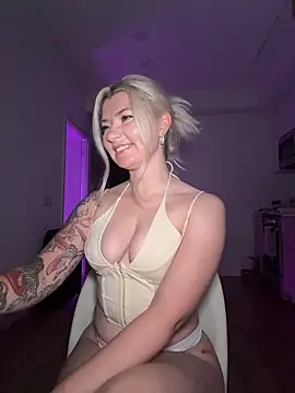 Snapshot of Anour_amour chatting on November 28, 2025, 12:55 am Anour amour online show from November 28, 2025, 12:55 am