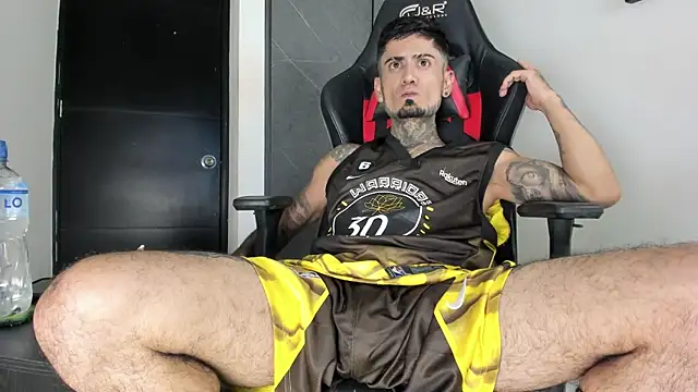 sergiio mesa27 online show from March 28, 2026, 4:57 am