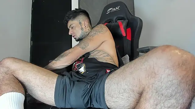 sergiio mesa27 online show from October 27, 2025, 2:45 am