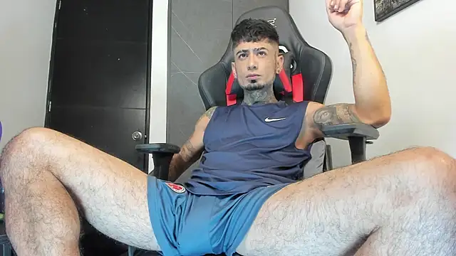 sergiio mesa27 online show from October 11, 2025, 1:01 pm