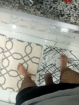 Kurtsikicixh online show from December 5, 2025, 12:10 am