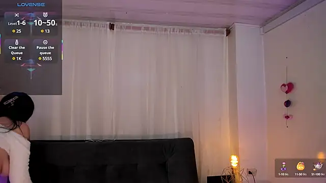 Snapshot of miel_gomez chatting on March 13, 2025, 8:22 pm miel gomez online show from March 13, 2025, 8:22 pm