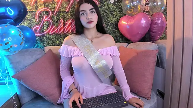 Snapshot of miel_gomez chatting on September 8, 2025, 10:20 pm miel gomez online show from September 8, 2025, 10:20 pm