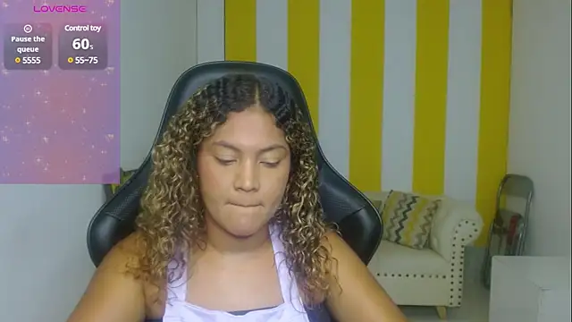 Cristal War online show from March 14, 2025, 11:32 pm