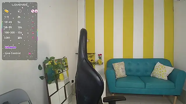 Cristal War online show from October 14, 2025, 11:14 pm