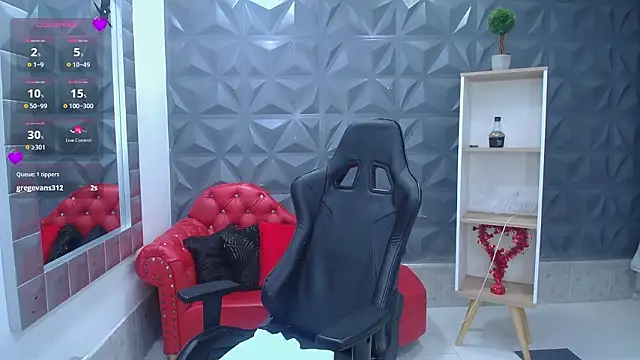 Cristal War online show from March 6, 2026, 11:33 pm