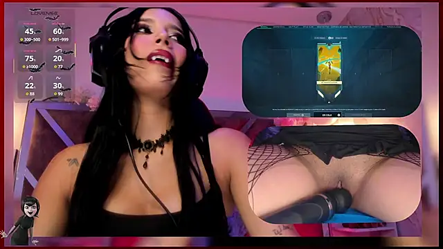 SweetieCloe  online show from October 15, 2025, 9:34 pm