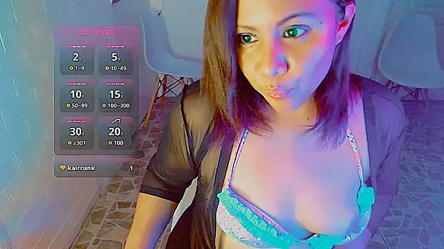 Snapshot of Camil2025 chatting on January 10, 2025, 3:18 am Camil2025 online show from January 10, 2025, 3:18 am