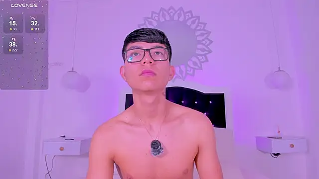 Snapshot of CodyTwink chatting on January 18, 2026, 10:18 am CodyTwink online show from January 18, 2026, 10:18 am