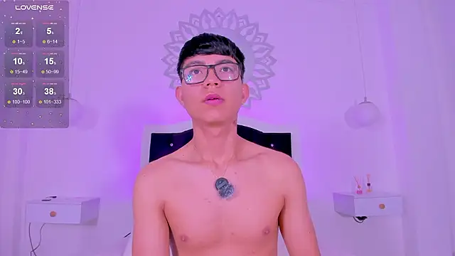 Snapshot of CodyTwink chatting on February 1, 2026, 10:46 am CodyTwink online show from February 1, 2026, 10:46 am