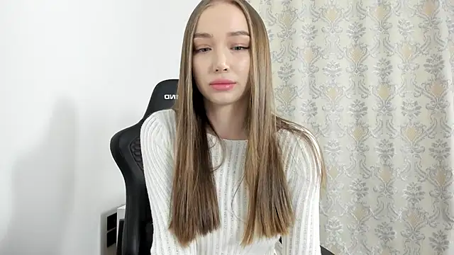 Sweet-bb online show from October 16, 2025, 4:37 pm