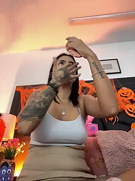 DeuxGold online show from October 22, 2025, 3:06 am