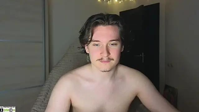 MoreRealAlex online show from September 16, 2025, 9:10 am