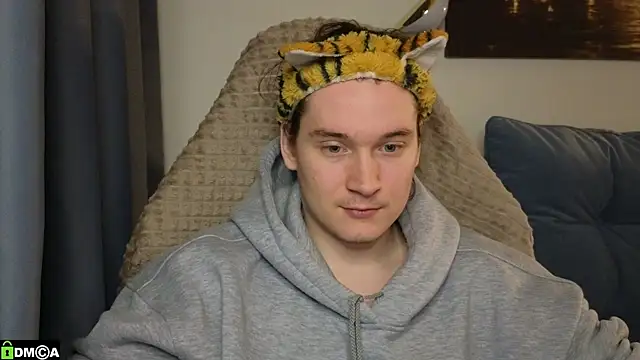 MoreRealAlex online show from April 19, 2026, 5:58 pm