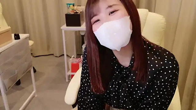 Snapshot of ManaMi-maru chatting on February 2, 2025, 11:40 am ManaMi-maru online show from February 2, 2025, 11:40 am