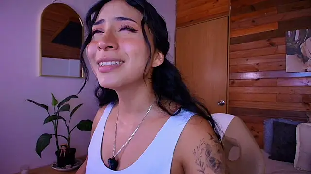 amber curly online show from June 12, 2026, 9:45 pm