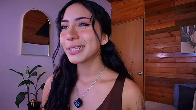 amber curly online show from June 9, 2026, 9:05 pm