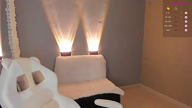 amber curly online show from December 6, 2024, 5:17 pm