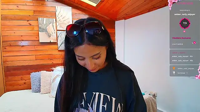 amber curly online show from October 2, 2025, 8:45 pm