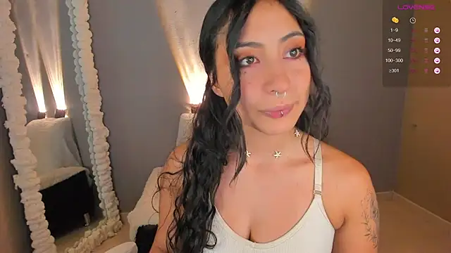 amber curly online show from December 6, 2024, 9:07 pm