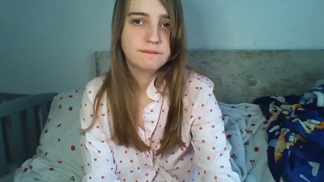 EvieRoseex online show from April 6, 2026, 9:32 am