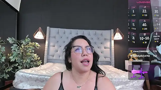 angeline blake  online show from March 1, 2025, 1:43 am