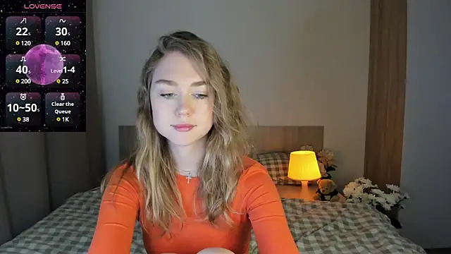 Snapshot of TheVanessaMaes chatting on March 9, 2025, 10:52 pm TheVanessaMaes online show from March 9, 2025, 10:52 pm