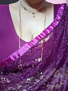 ananya956 online show from April 6, 2026, 10:22 pm