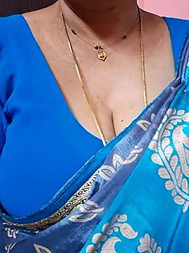 ananya956 online show from April 12, 2026, 1:58 pm