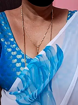 ananya956 online show from December 18, 2025, 5:06 pm