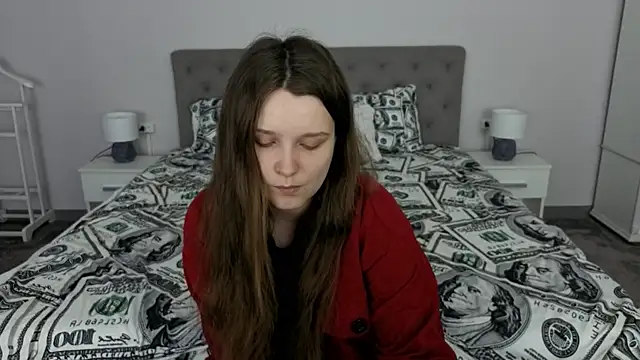 MagicPeachh  online show from May 8, 2026, 5:44 am