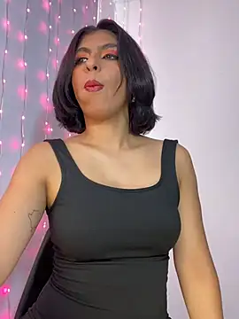 im anna  online show from February 10, 2025, 7:17 pm