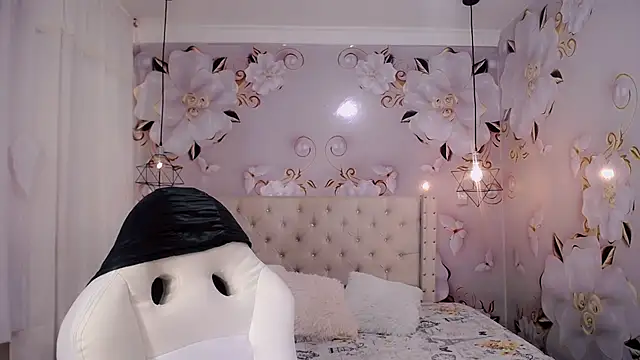 jasmin brunette  online show from January 14, 2025, 2:11 pm