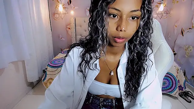 jasmin brunette  online show from February 21, 2025, 11:44 am