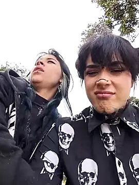 taaylor33 online show from October 28, 2025, 7:57 pm