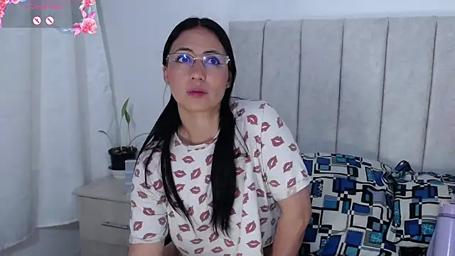 anny roberts online show from October 13, 2025, 9:16 pm